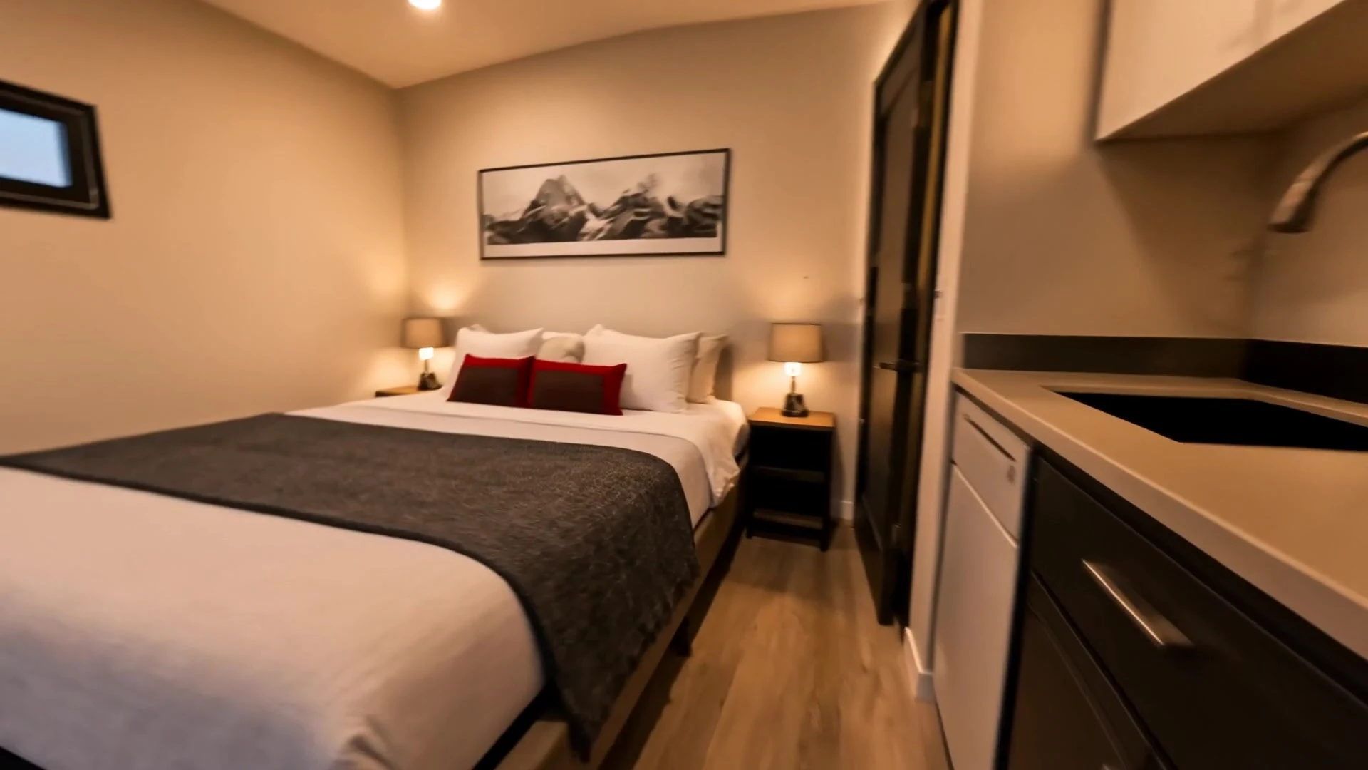 Amenities & service