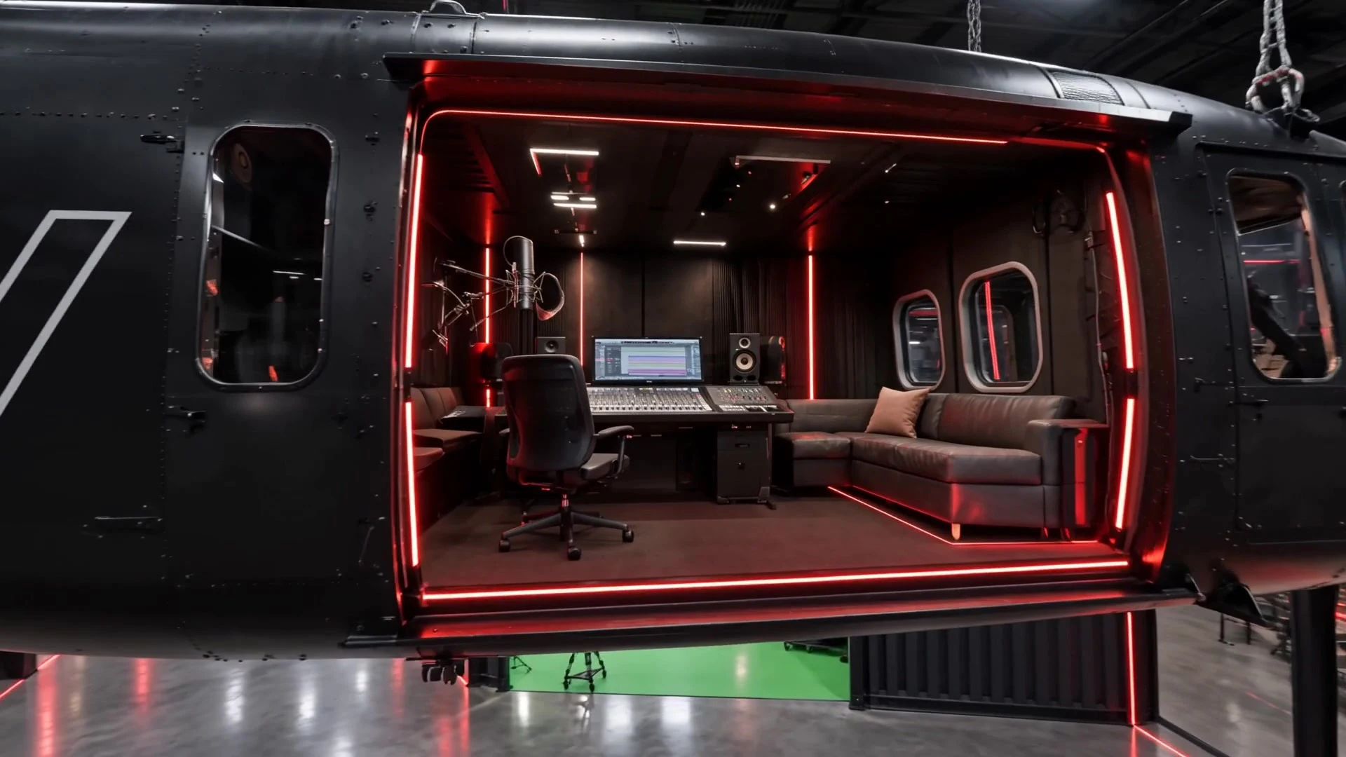 Helicopter recording installation